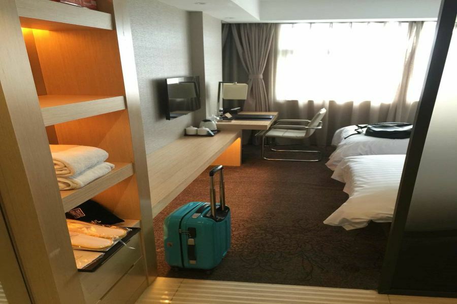 New Dynasty Hotel Kaifeng Exterior photo